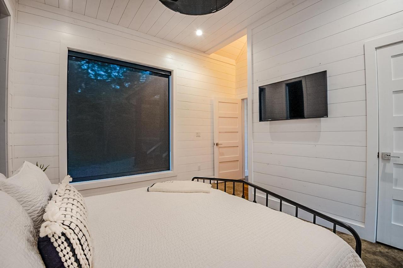 "The Barndo" 4Br Luxury Cabin, Hot Tub, Fire Pit, Bunks, Arcades, Playhouse! Broken Bow Ngoại thất bức ảnh