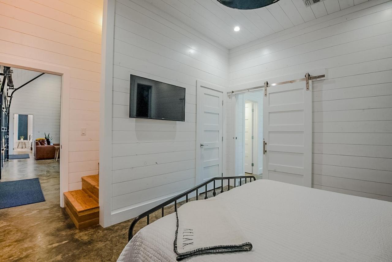 "The Barndo" 4Br Luxury Cabin, Hot Tub, Fire Pit, Bunks, Arcades, Playhouse! Broken Bow Ngoại thất bức ảnh
